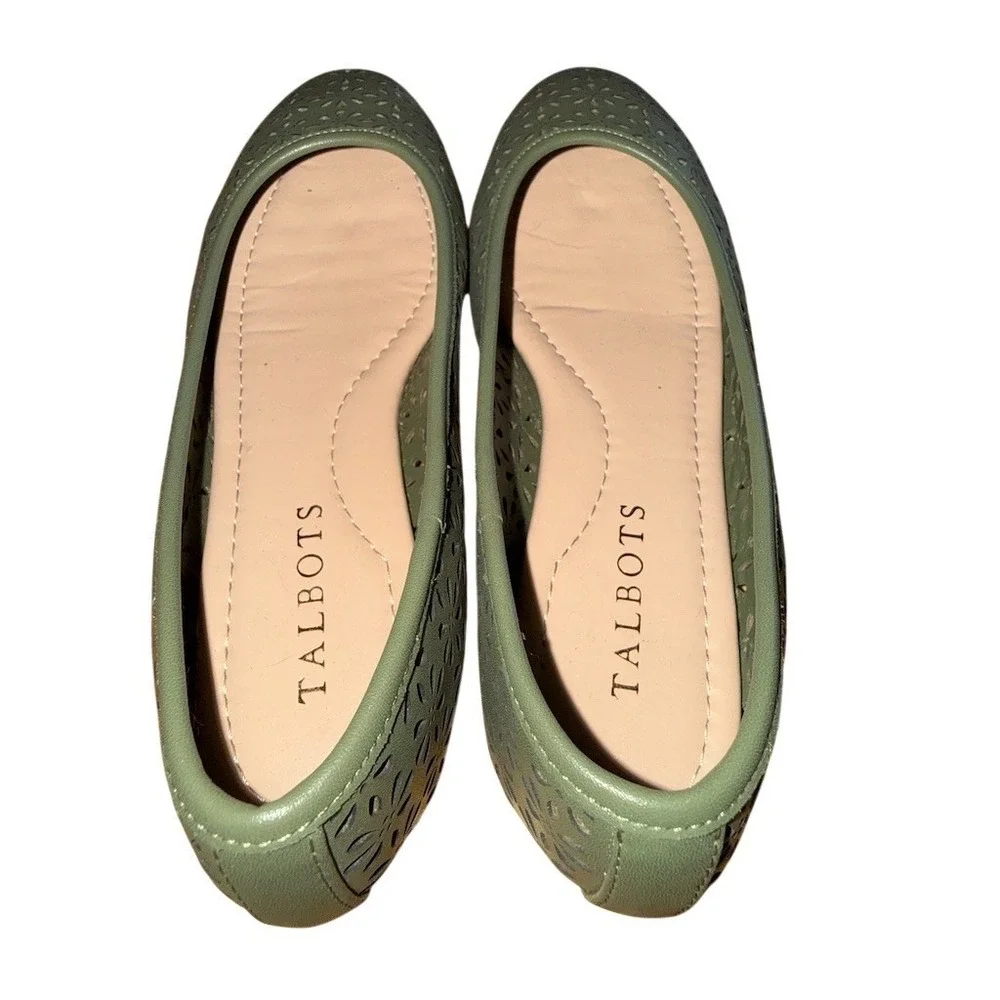 TALBOTS Ansly Perforated Nappa Ballet Flats OLIVE‎ LEAF 6.5M laser cut floral